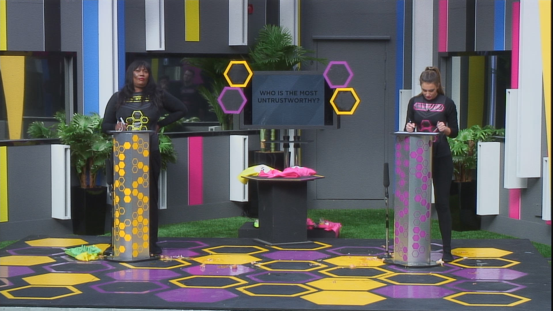 Day 14: TASK: Housemates take on the others in final battle
